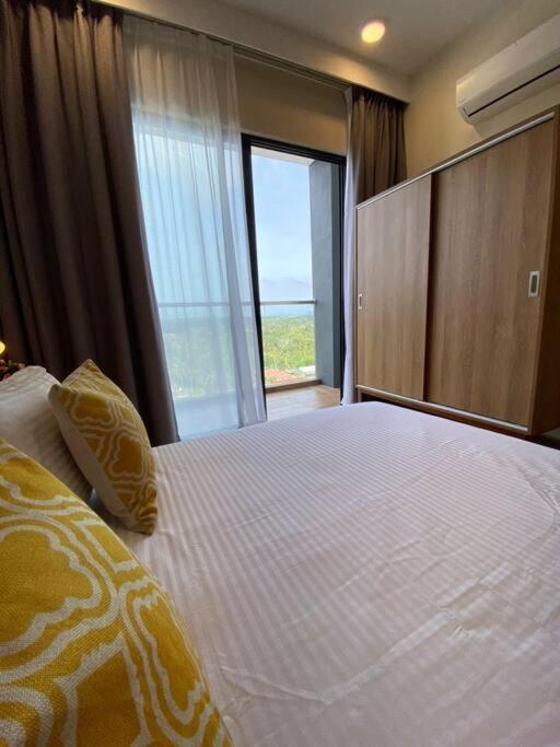Timurbay Residence By Hfh Kuantan Buitenkant foto